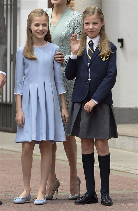 pics of n n teens|Tween School Girl royalty.